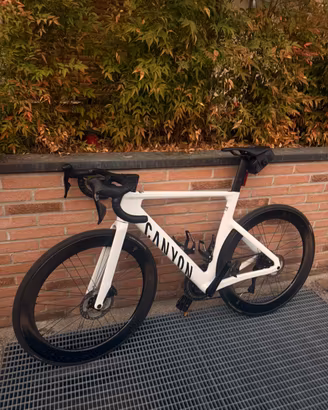 Canyon Aeroad CF SLX 7 - M