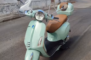 Vespa 125 primavera color verde relax, 1700Km