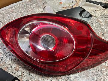 Fari posteriori Ford Ka