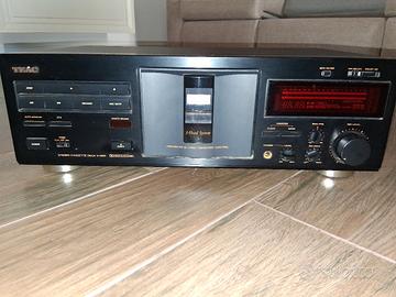 Piastra Teac V-1010