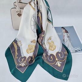 Maxi Foulard in raso, bordi verde Classic Carriage