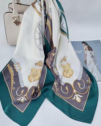 Maxi Foulard in raso, bordi verde Classic Carriage