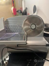 Affettatrice  domestica