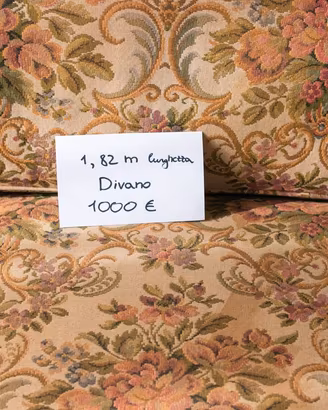 Divano a tre posti in stile classico/country