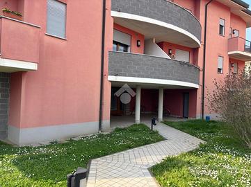 2 LOCALI A VESCOVANA