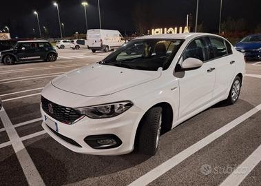 Fiat tipo 1400 benzina 
