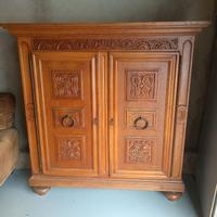 Mobiletto arte povera