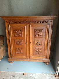 Mobiletto arte povera