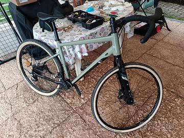 Riverside Touring 920