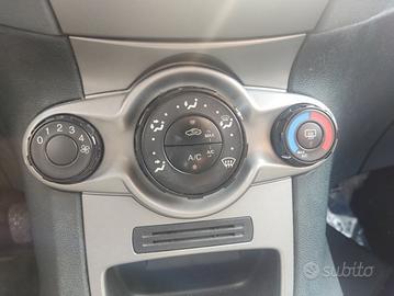 Comandi riscaldamento FORD FIESTA del 2011