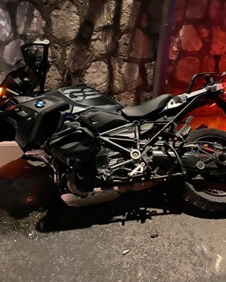 Bmw GS 1250 triple black