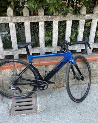 Bici in carbonio da corsa, marca 3tmono corona