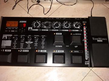 Pedaliera multieffetto Korg AX3000G