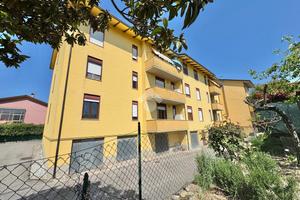 4 LOCALI A ASSISI