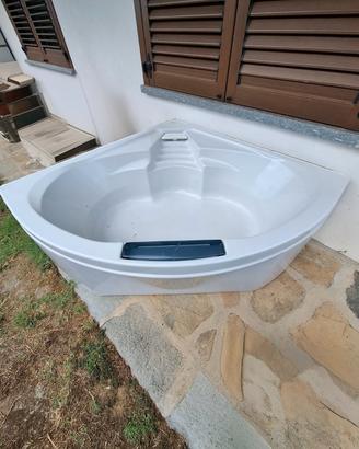 Vasca da bagno ad angolo