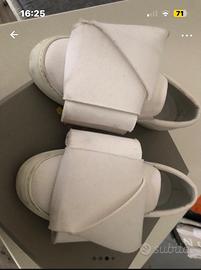 Olivia’s bow sneakers