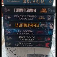 9 libri e un manuale. 8 sono thriller.