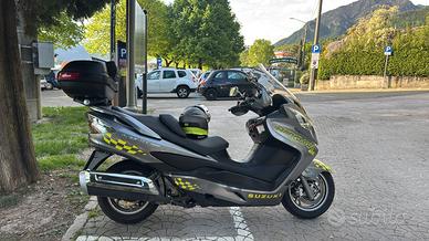 Suzuki burgman AN 400