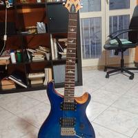 Chitarra PRS SE Custom.