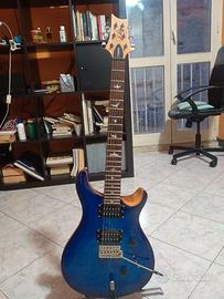 Chitarra PRS SE Custom.
