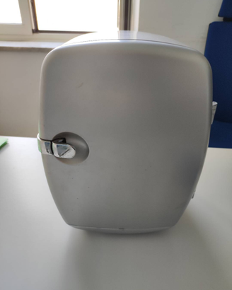 Frigorifero e riscaldavivante portatile
