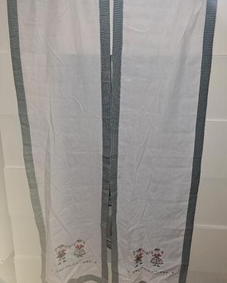 Coppia di tende stile tirolese 