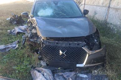 DS7 Crossback incidentata