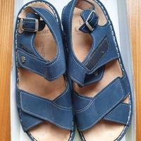 Sandali Finn Comfort