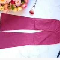 Pantaloni fucsia eleganti e versatili