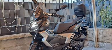 VOGE SR1 ADV  125CC.