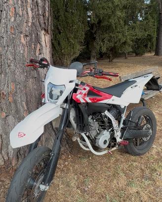 Husqvarna SMR 125 4t prezzo trattabile