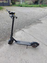 monopattino elettrico Xiaomi pieghevole