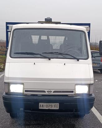 Autocarro  trasporto Uso Proprio