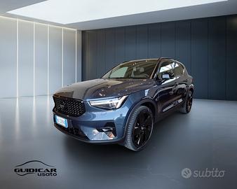 VOLVO XC40 2023 - XC40 2.0 b3 Ultra Black Edition