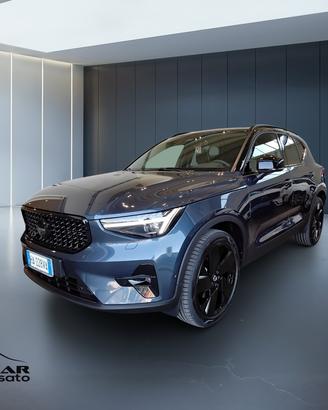 VOLVO XC40 2023 - XC40 2.0 b3 Ultra Black Edition
