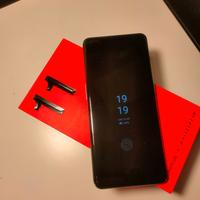 OnePlus 11 5G (128GB/8GB RAM)