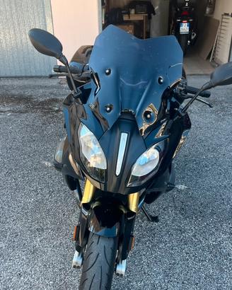 BMW r1200rs