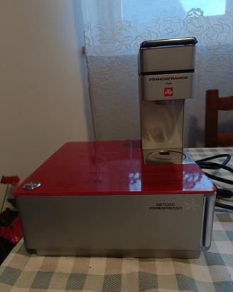 macchina da caffè Illy 
