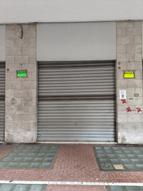 Locale bar in centro città