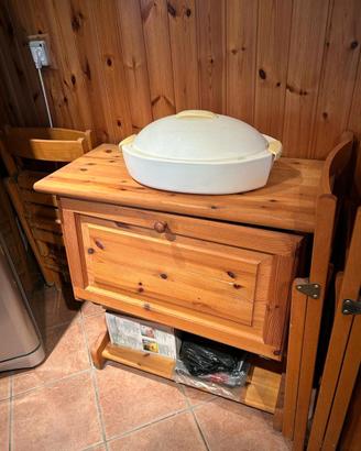 Mobili rustici in legno di pino chiaro