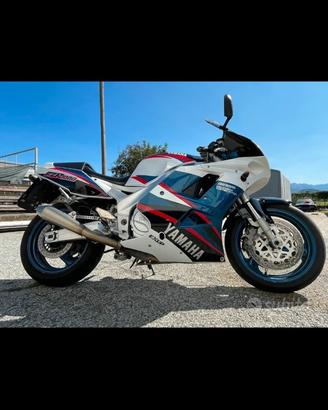 Yamaha FZR 1000 exup