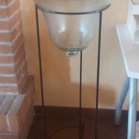 Vaso in vetro con supporto in ferro