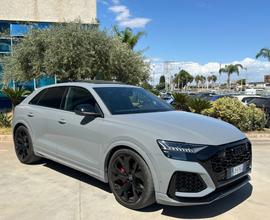Audi RS Q8 4.0 mhev Anticipo €21.900 noleggio no s