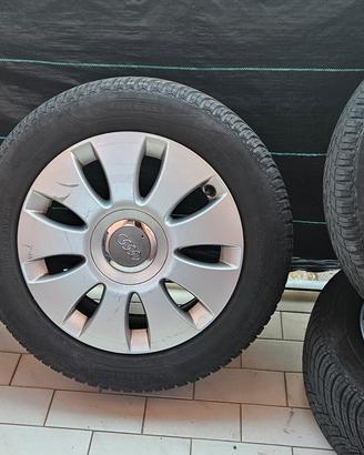 Cerchi in lega Audi A3 A4 Q3 16 ORIGINALI, con Gom