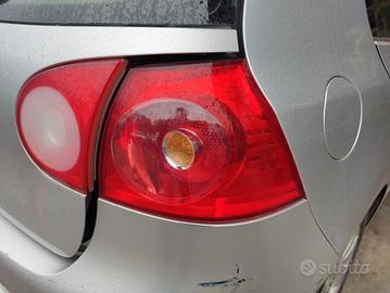 Fanale post dx VOLKSWAGEN GOLF 5 del 2005
