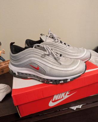 nike silver 42