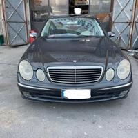 Ricambi Mercedes-Benz E220 CDI 150cv del 2002