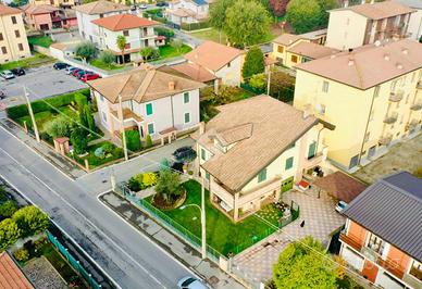 VILLA SINGOLA A VAILATE