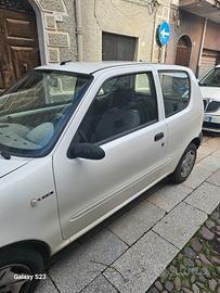 Fiat 600 del 2007 con 95.000 km