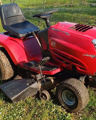 Trattorino Tagliaerba IDROSTATICO. 17 CV  107 cm 